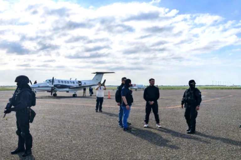 Sebastián Marset es trasladado a EEUU, tras su captura en Santa Cruz