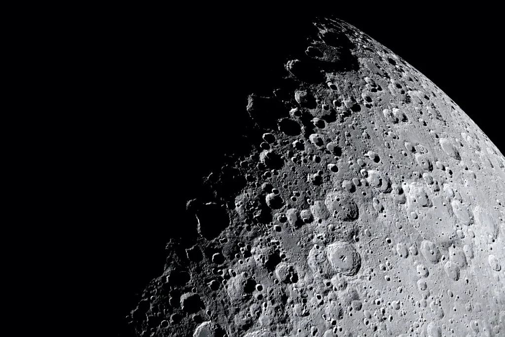 la Tierra y la luna desde Artemis