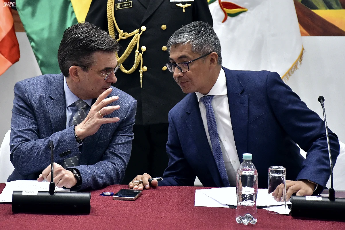 Rodrigo Paz y Gabriel Espinoza