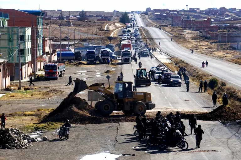 Movilizados vuelven a bloquear tras el paso del Corredor Humanitario