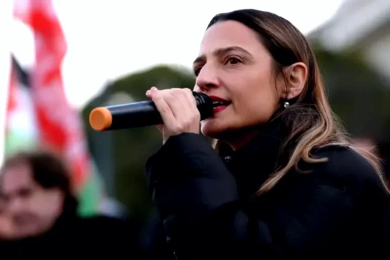 Migración analiza expulsar a diputada argentina por “intromisión” en la crisis política boliviana