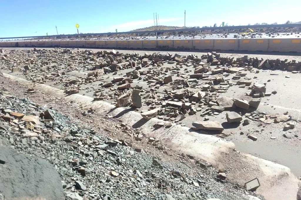 La ABC alerta por el grave deterioro de la carretera Oruro-Cochabamba a causa de los bloqueos