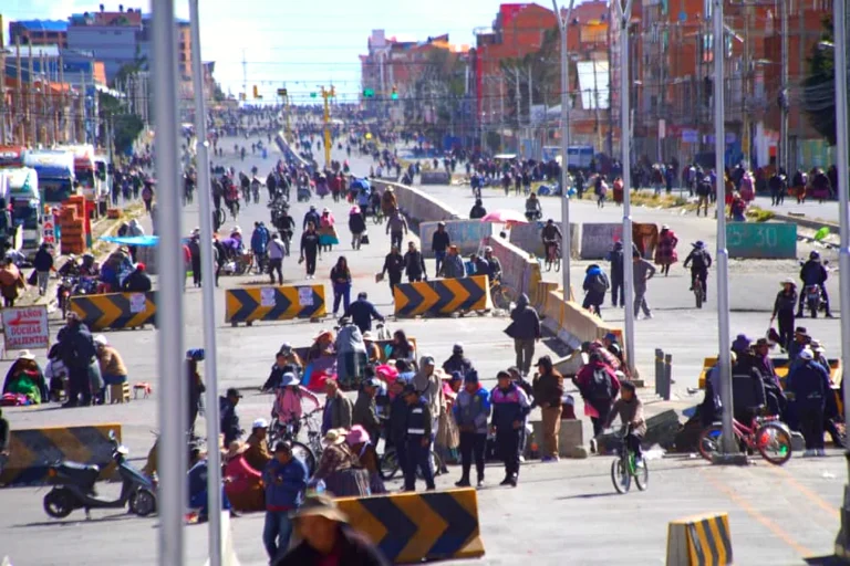 El diálogo está abierto, pero la COB y la Túpac Katari aún no deciden participar