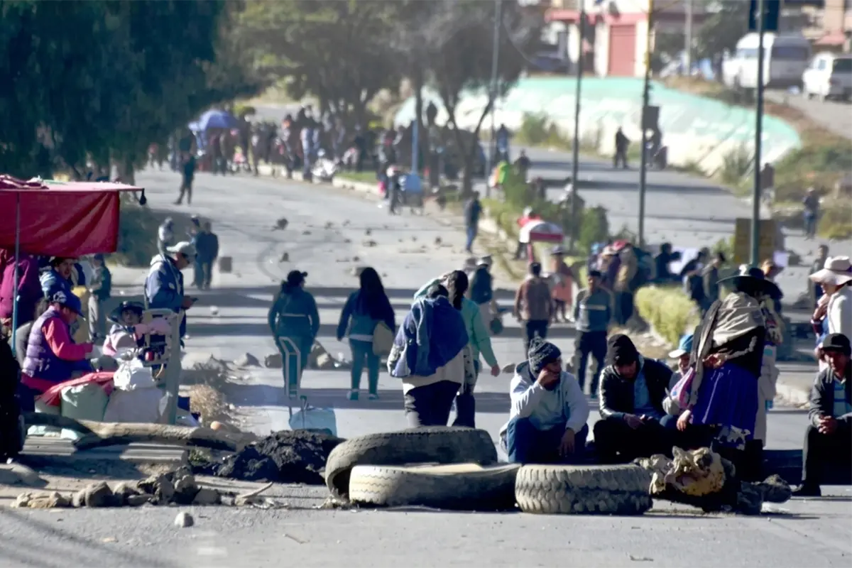 Bloqueo en Huayllani