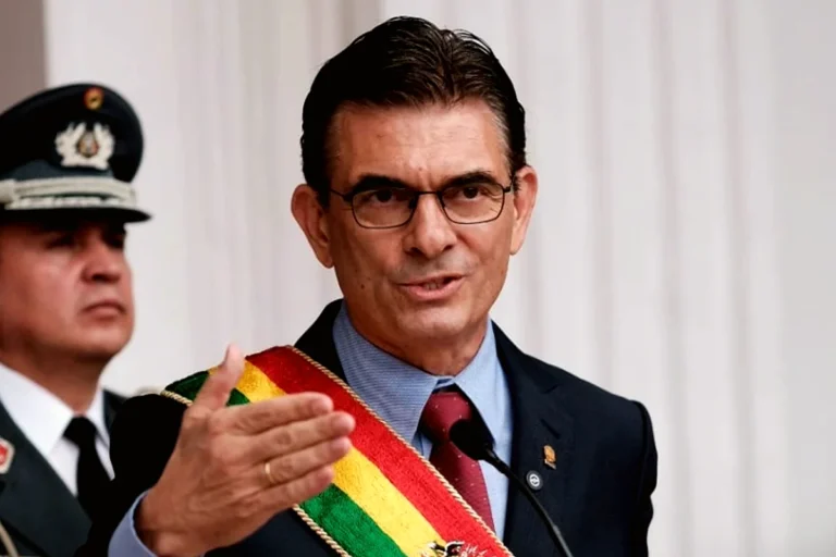 Paz prevé ahorro de Bs 3,7 millones anuales con recorte salarial: ¿quiénes asumirán el ajuste?