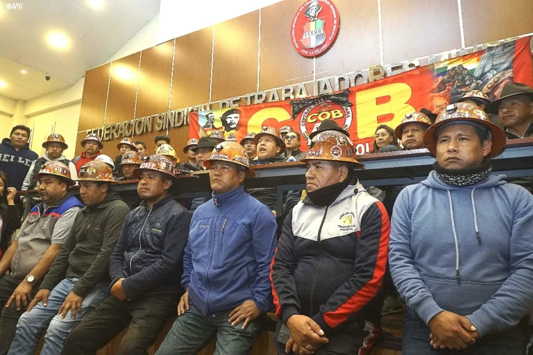 Las ocho demandas de la COB y las condiciones que el Gobierno antepone