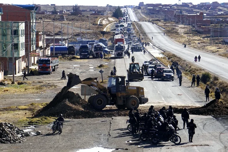 Del respaldo al cansancio: crece el frente social que exige desbloquear las carreteras