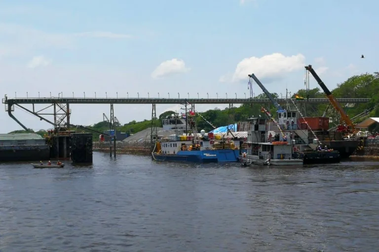 Bolivia apuesta por la hidrovía Paraguay–Paraná para multiplicar por diez su movimiento de carga