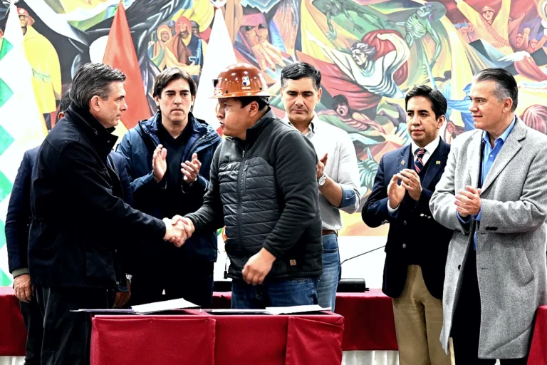 Gobierno y COB suscriben un “acuerdo de pacificación”