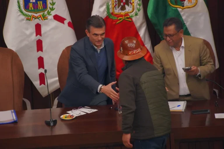 La COB y el Gobierno instalan diálogo con la presencia de Paz y Argollo