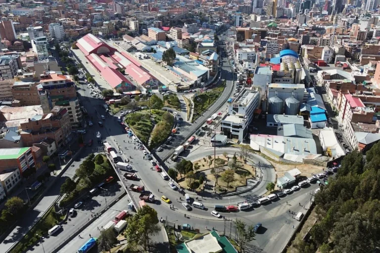 Más de mil cisternas siguen varadas y se mantiene el desabastecimiento en el eje troncal