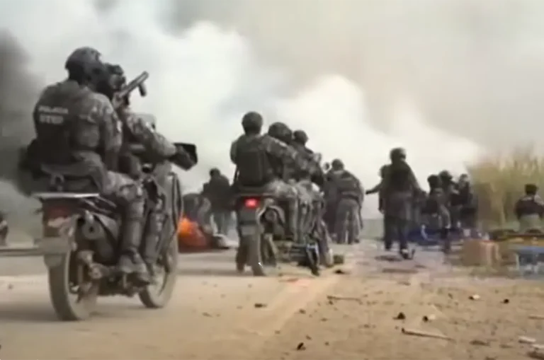 policia replegada