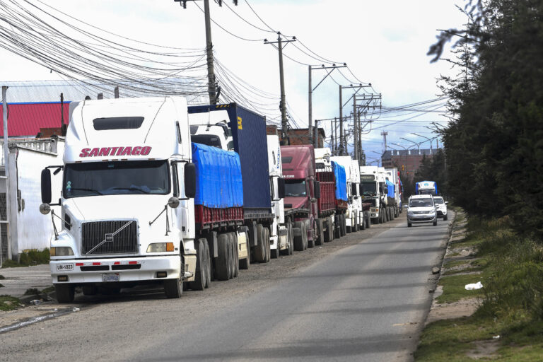 Fabriles de Oruro: la escasez de diésel encareció la logística hasta un 100%