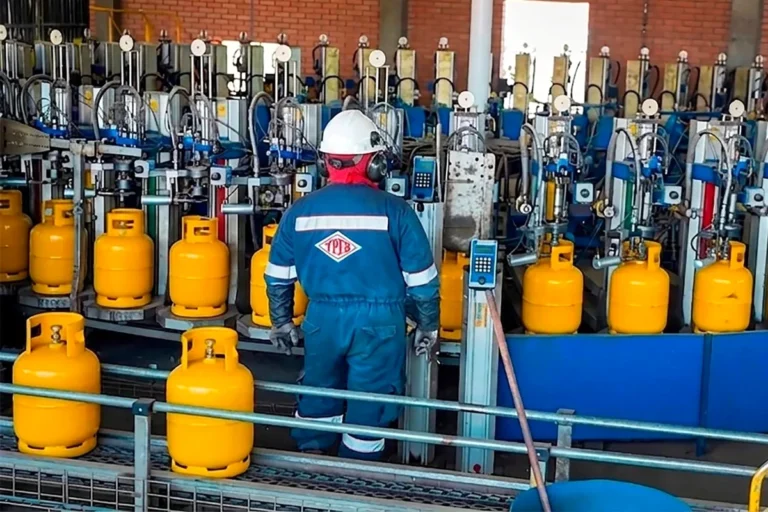 Sin subsidio y con baja producción, analistas calculan el GLP entre Bs 100 y 140