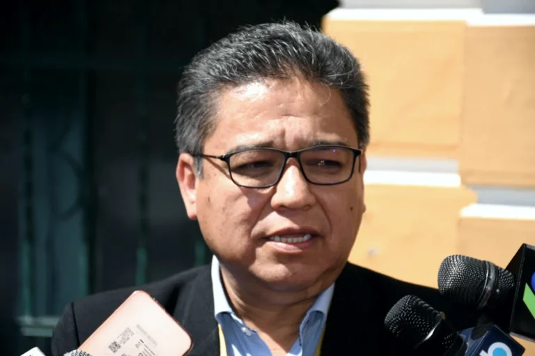Gobierno no descarta cambios en el gabinete; afirma que la decisión depende de Rodrigo Paz