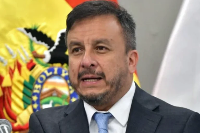 Gasolina “basura”: YPFB pidió a Medinaceli desprecintar los tanques