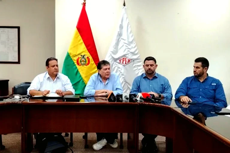 Tras dos meses de anuncios, el Gobierno garantiza 72 millones de litros al agro, pero no fecha de normalización