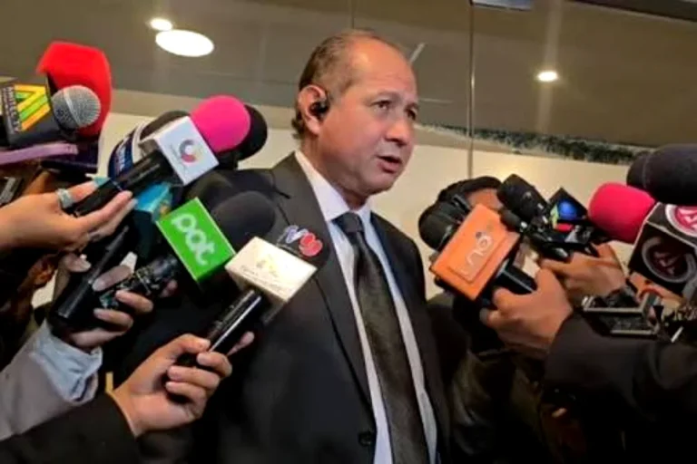 El Senado alista más de 20 juicios contra exautoridades