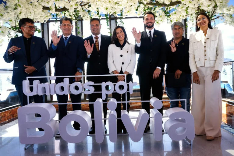 Gobernadores exigen redistribuir la recaudación y devolver poder a las regiones