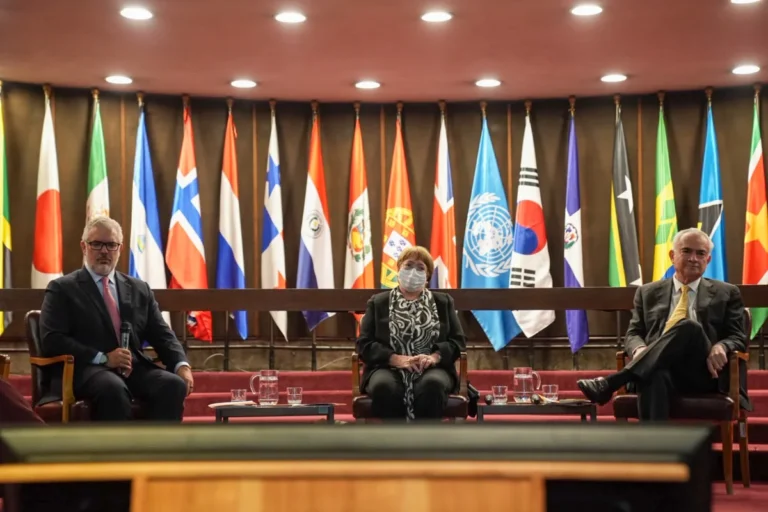 La CEPAL propone diez medidas para la nueva era geopolítica
