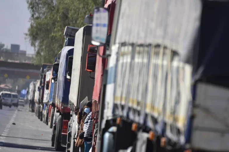 Transporte pesado advierte movilizaciones si continúa la escasez de diésel