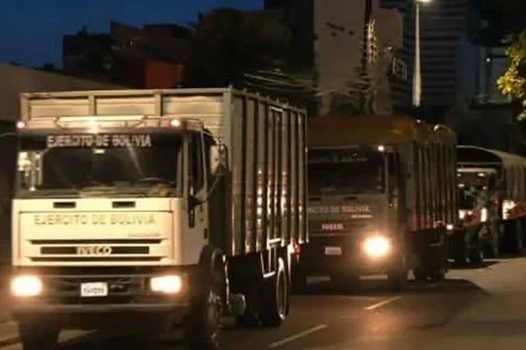 Policía y militares van a Yapacaní antes del bloqueo por el diésel