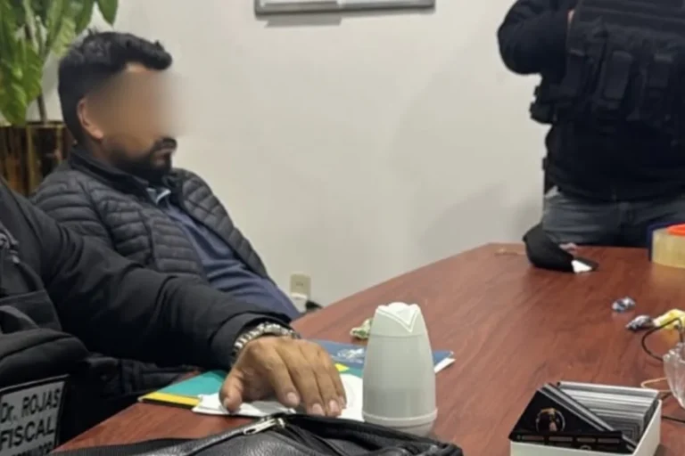 Exmilitar va a prisión preventiva y su defensa niega vínculo con el asesor presidencial
