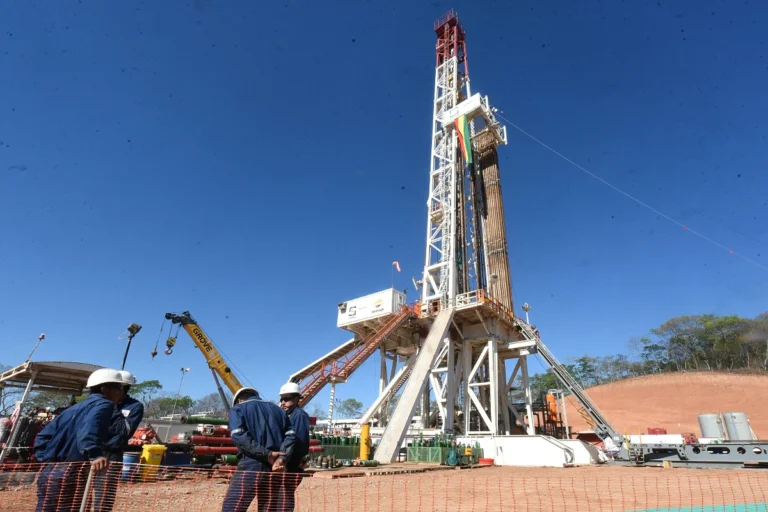 Cámara de Hidrocarburos advierte que Bolivia podría importar gas desde 2028