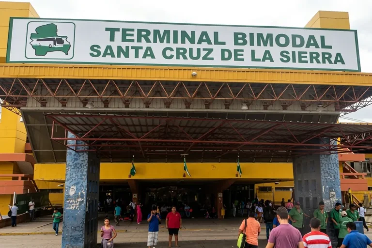 Bloqueo por el diésel interrumpe la ruta Santa Cruz-Beni en pleno estado de excepción