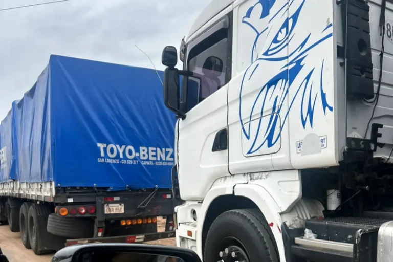 Camiones extranjeros siguen cargando diésel subsidiado
