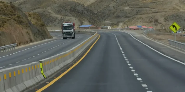 ABC reporta restricciones y desvíos en siete tramos de carreteras
