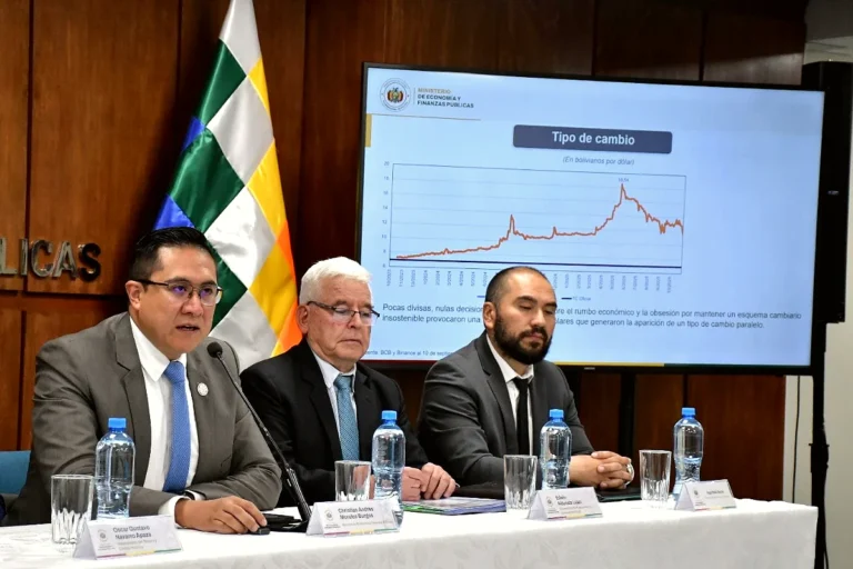 Morales presenta el acuerdo con el FMI: “no es una imposición”