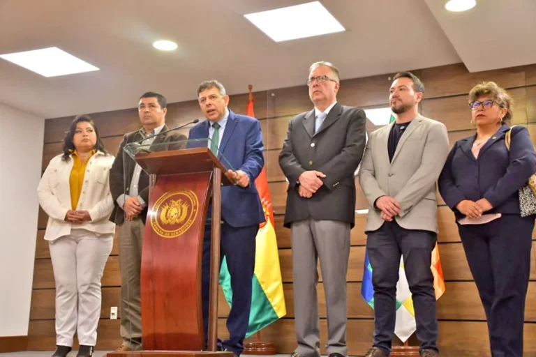 Bancadas acuerdan impulsar reforma de la CPE con cambios en justicia, economía y autonomías